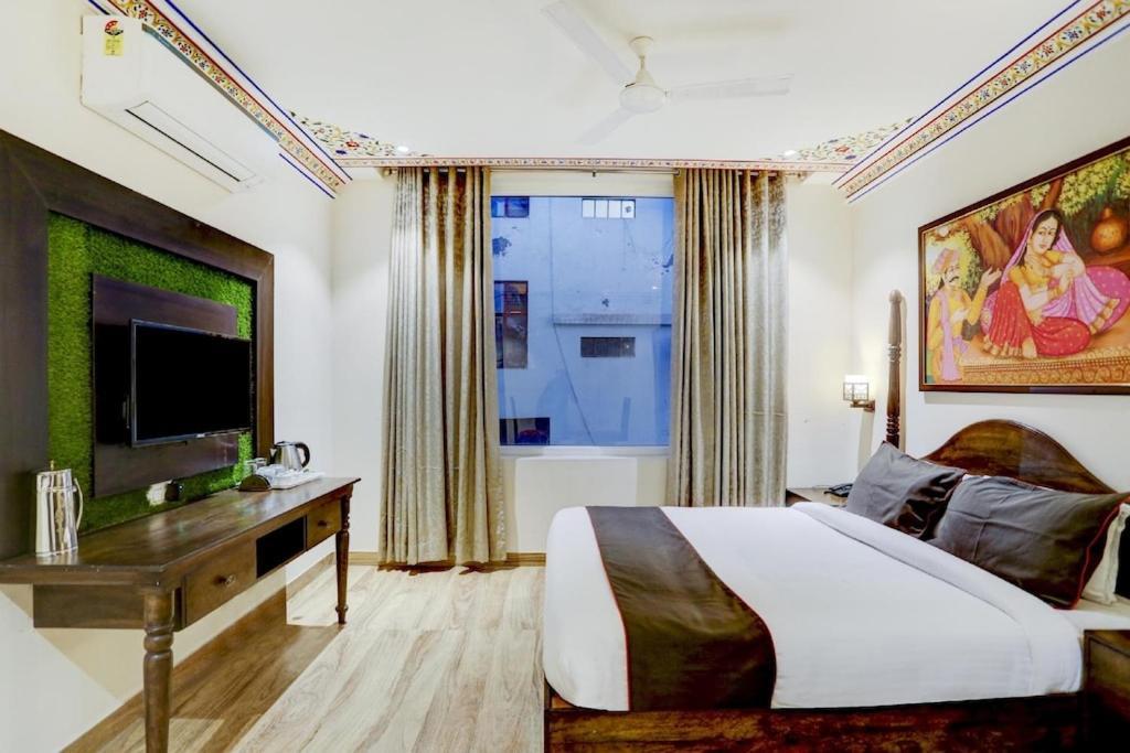 The Royal Ville Agra - Family & Corporate Hotel Екстериор снимка