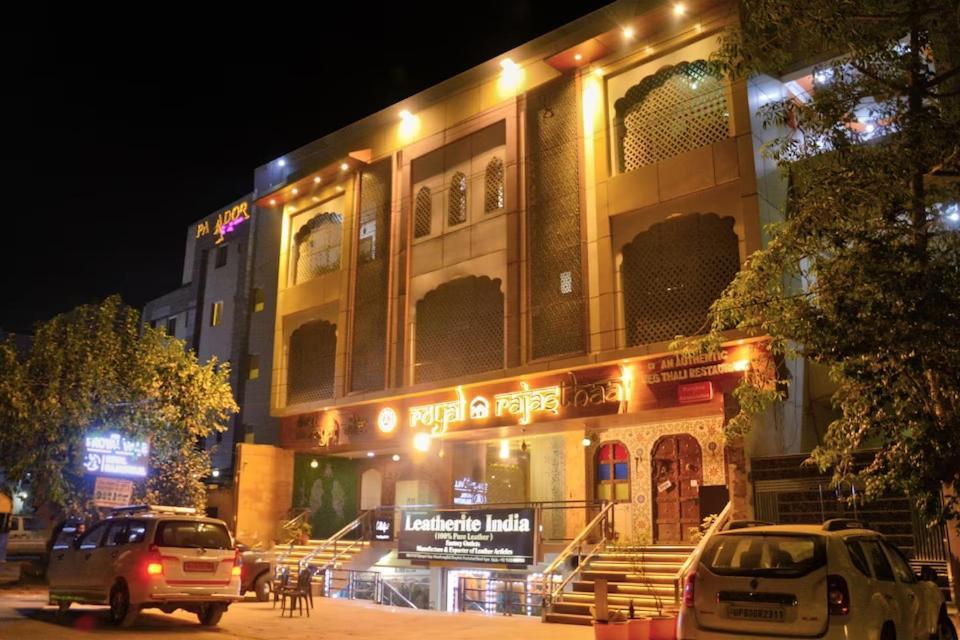 The Royal Ville Agra - Family & Corporate Hotel Екстериор снимка
