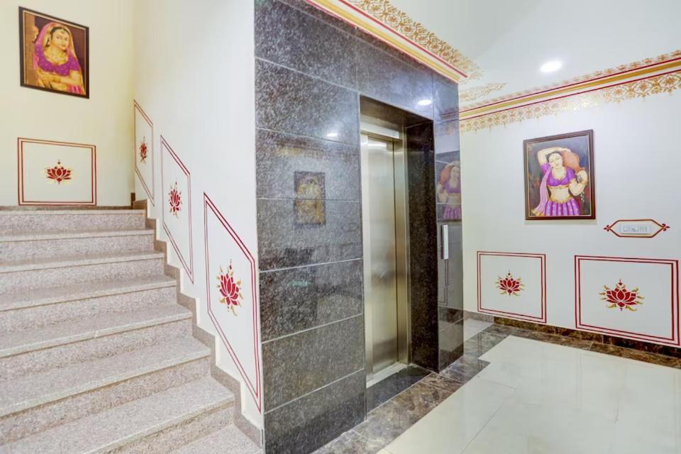The Royal Ville Agra - Family & Corporate Hotel Екстериор снимка