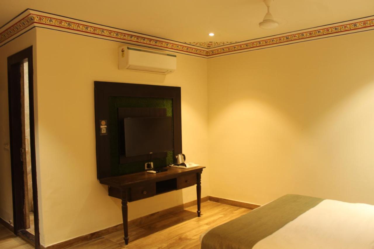 The Royal Ville Agra - Family & Corporate Hotel Екстериор снимка