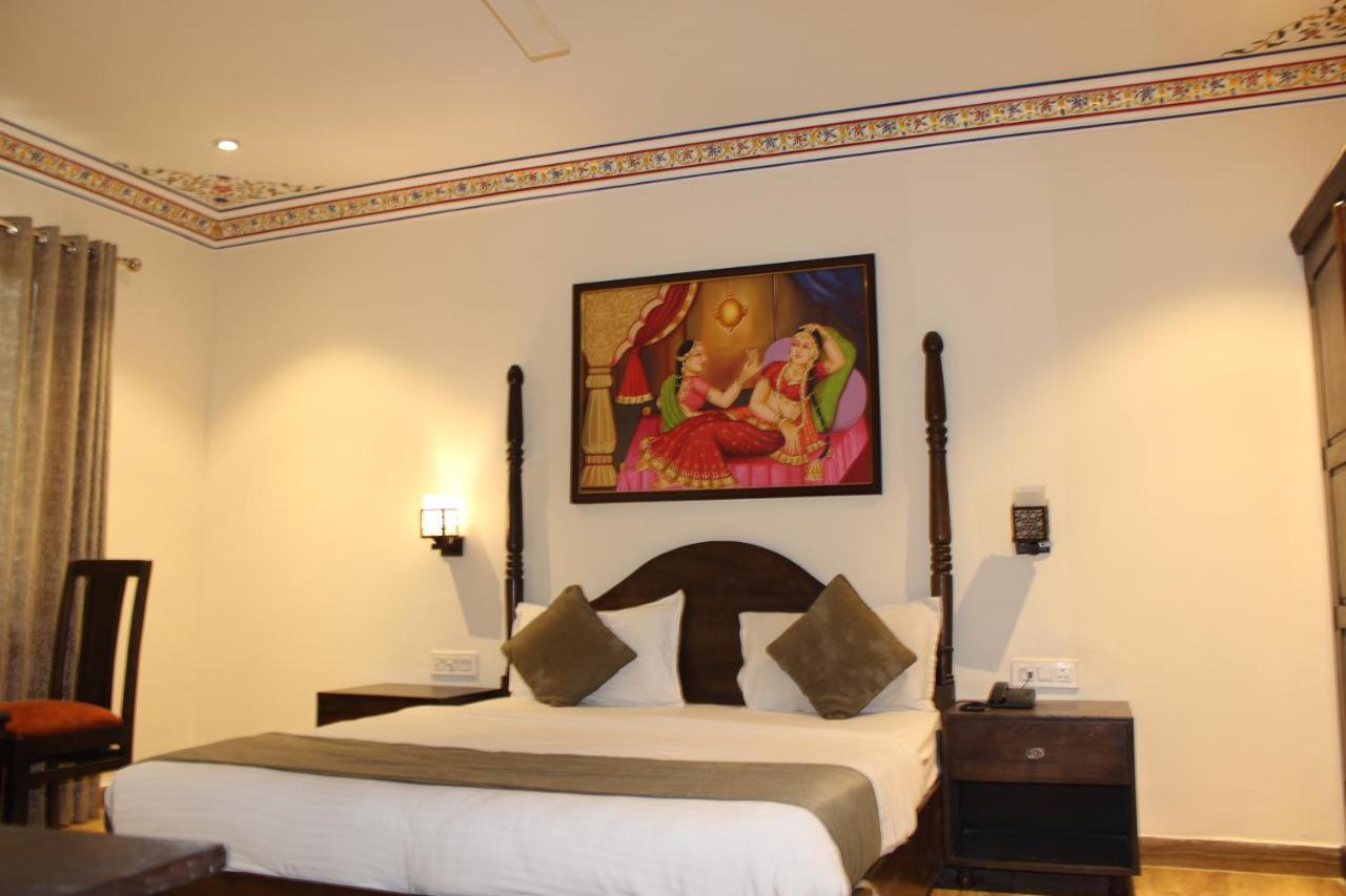 The Royal Ville Agra - Family & Corporate Hotel Екстериор снимка