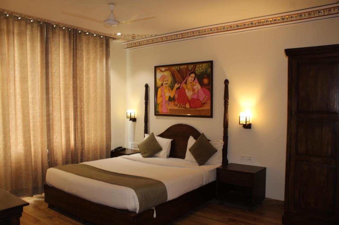 The Royal Ville Agra - Family & Corporate Hotel Екстериор снимка