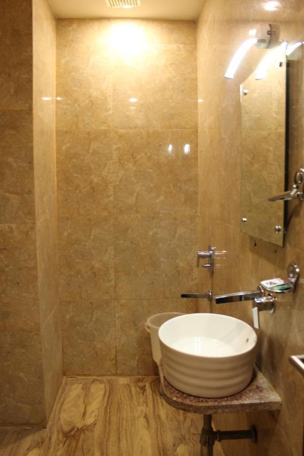 The Royal Ville Agra - Family & Corporate Hotel Екстериор снимка