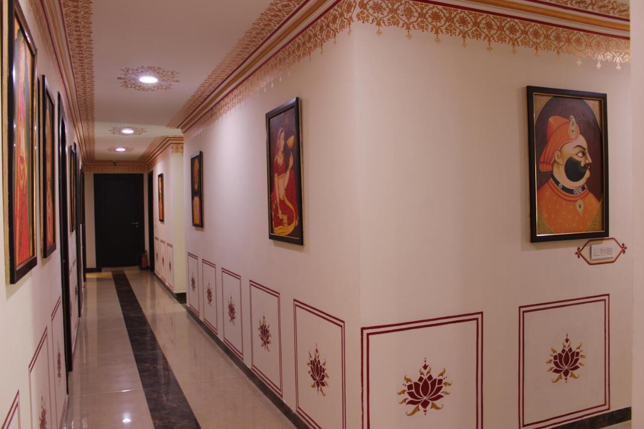 The Royal Ville Agra - Family & Corporate Hotel Екстериор снимка